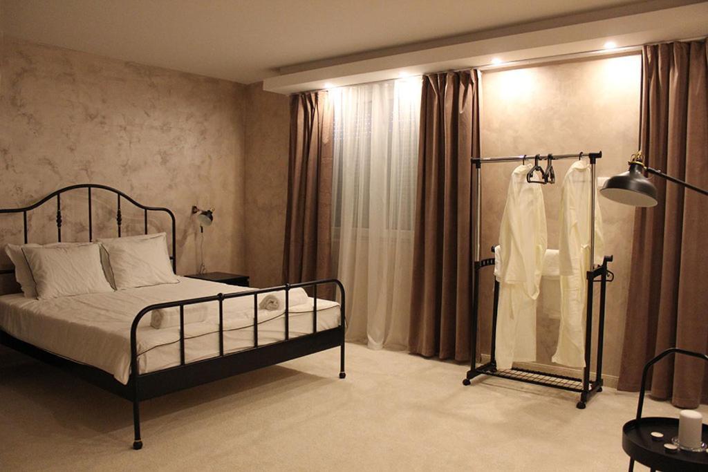 Luxury Apartments Parking In Garage Ниш Экстерьер фото